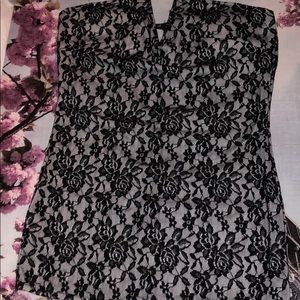 STRAPLESS DRESS!